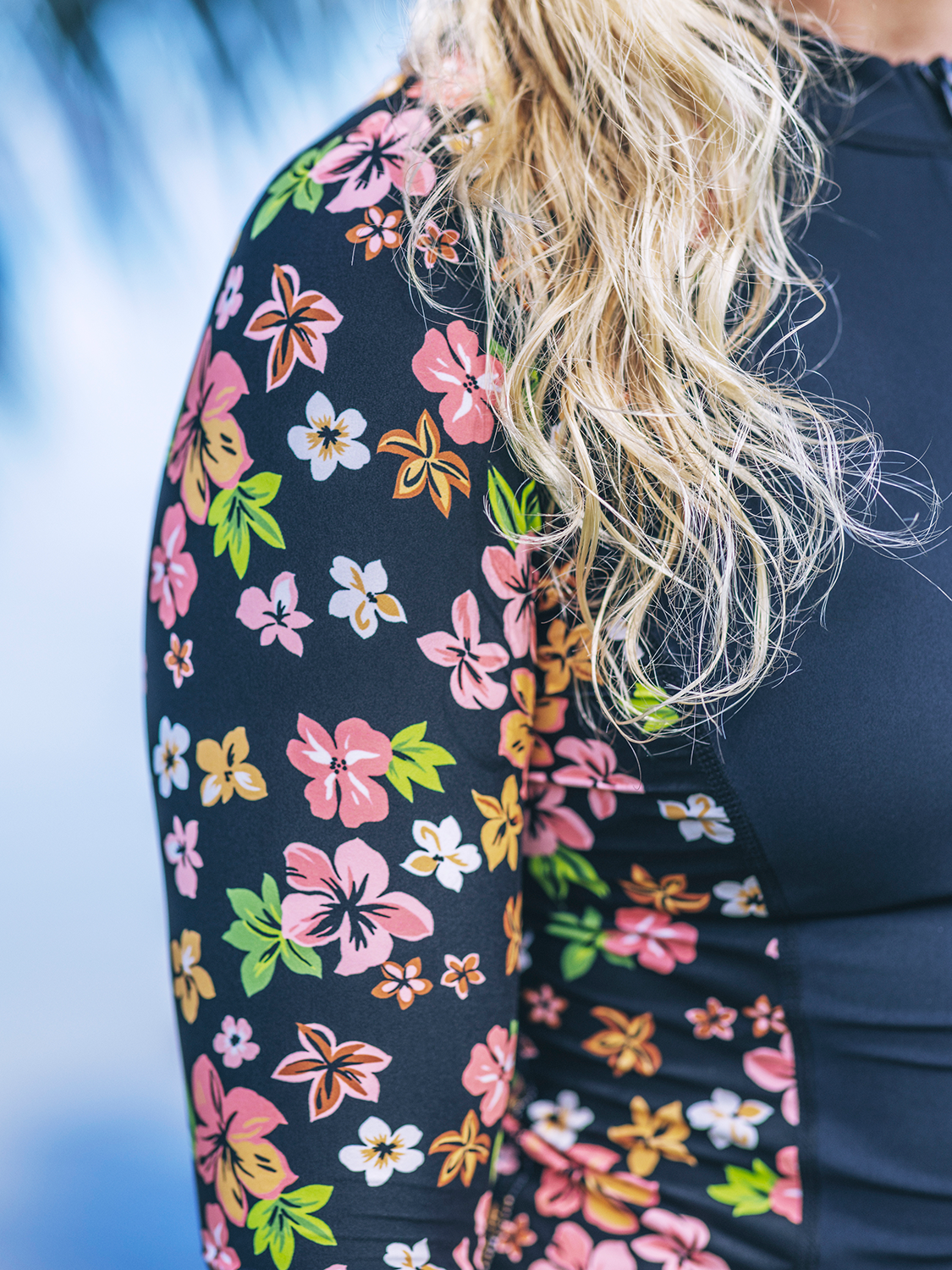 Hibiscus Dream Long Sleeve Front Zip Rashguard