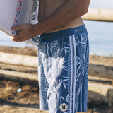 Phantom Naturals Tailgate 18"