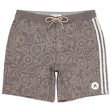 Phantom Naturals Tailgate 18"