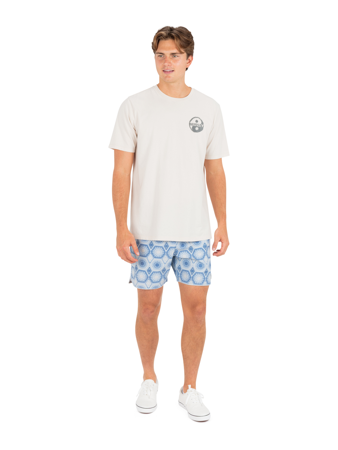 Phantom Naturals Scallop Volley 17"